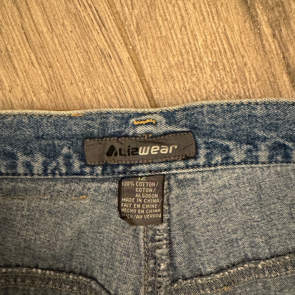 High Rise Blue Jeans - Picture 2 of 3